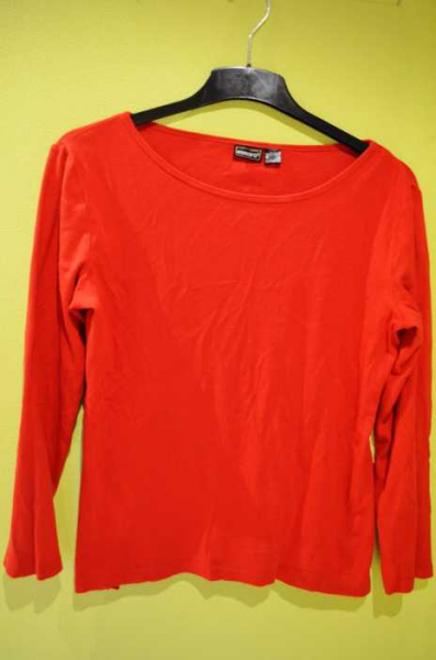 längärmliges T-Shirt