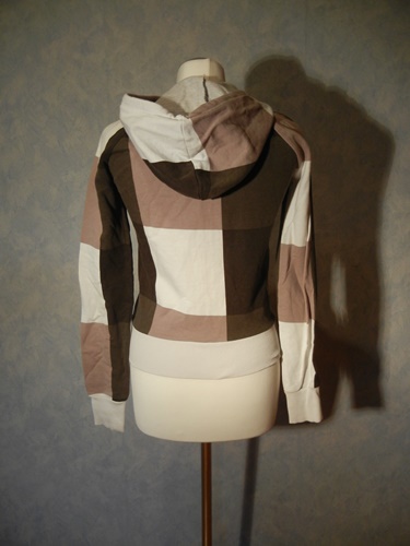 weiß-braun karrierte Kapuzen-Sweatjacke