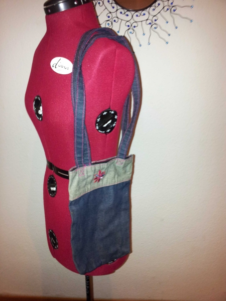 stylische Tragetasche in Jeans