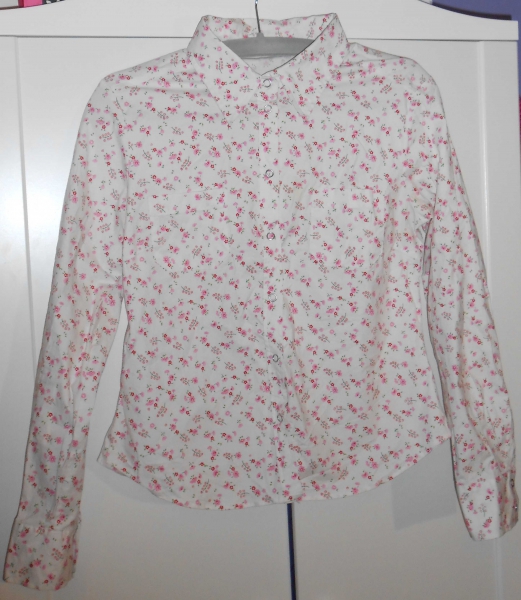 Bluse mit Blumenmuster, Größe S