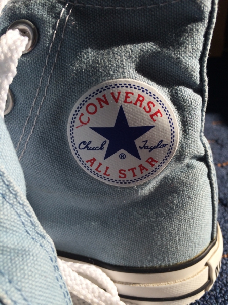 Original Converse Chucks in Baby Blau