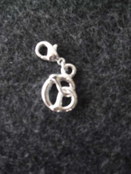 Charmsanhänger Brezl 