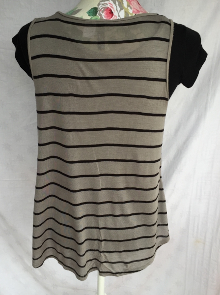 Dünne Weste gestreift