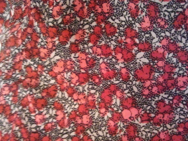 Hübsches Sommerkleid mit Spitze