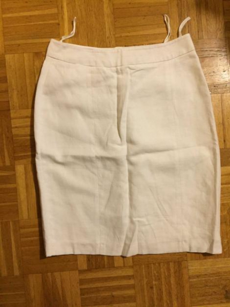 weißer Leinenrock
