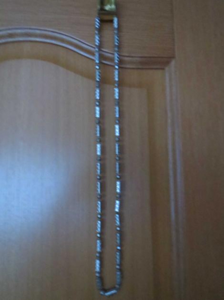 2 Ketten, silber-grau, 47 cm lang