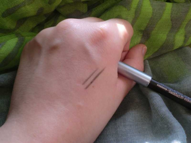 Kajal Pencil von Essence