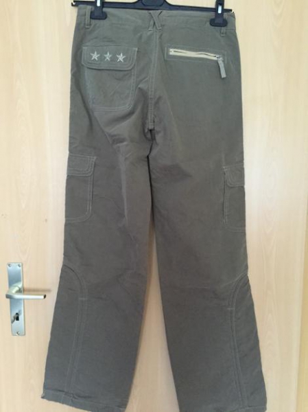 Olive grüne Hose 