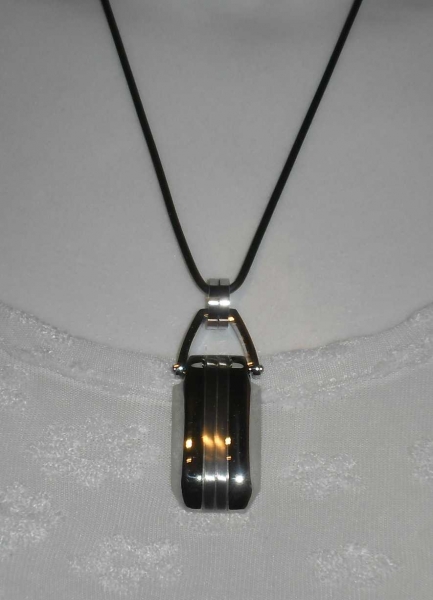 Inori Anhänger Edelstahl