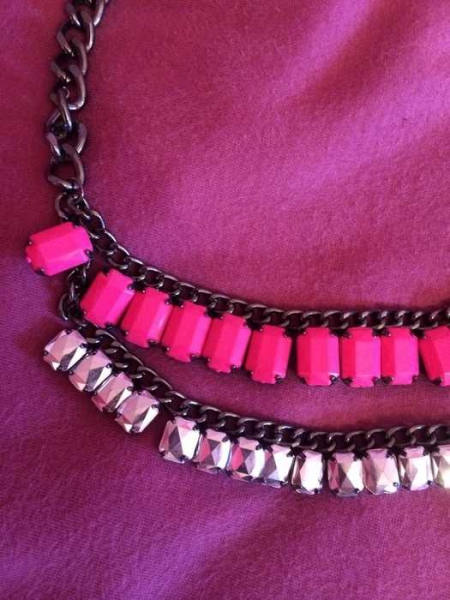 Statment kette mit pink