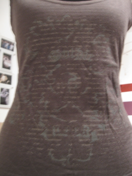 taupe / graues Tanktop Gr. S 36 unauffälliger verschnörkelter Print