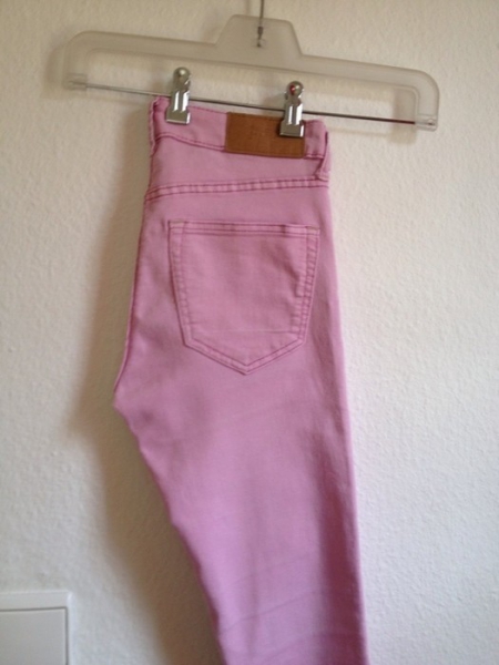 Rosa Skinny Stoffhose