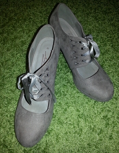 süße Pumps in taupe 41