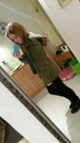 KHAKI-FARBENER PARKA