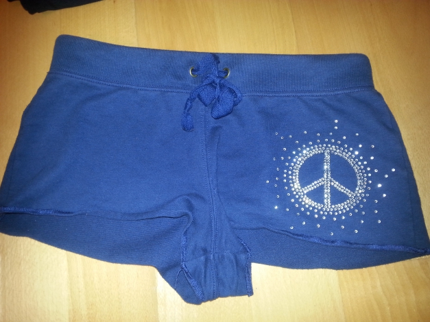 Peace shorts
