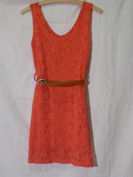 korallfarbenes Sommerkleid