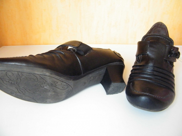 Schuhe Halbschuhe Gr.39 schwarz