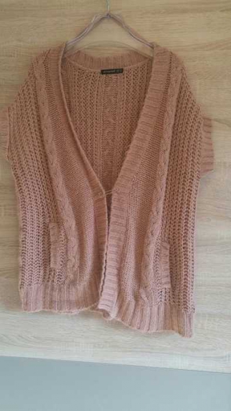 Strickweste in lachs/nude