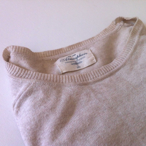 Beiger Pullover 