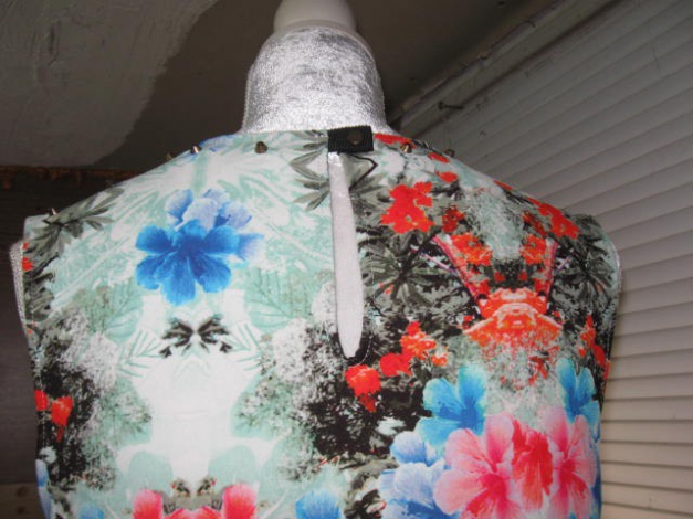 *** Neu ~ Bunt ~ Schrill ~ Top ~ Nieten ***