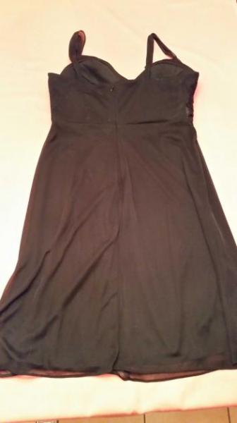 Kleines Schwarzes von Mariposa