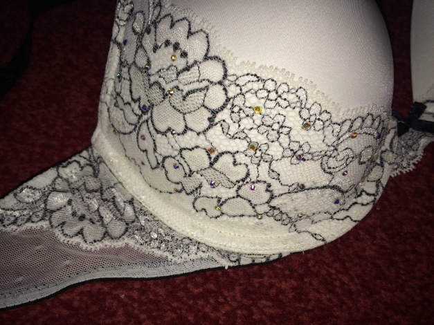 Victoria's Secret Bombshell Push-Up BH Größe 75C