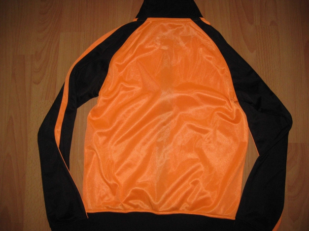 NEU Sportjacke / Trainingsjacke Größe 134 NEU