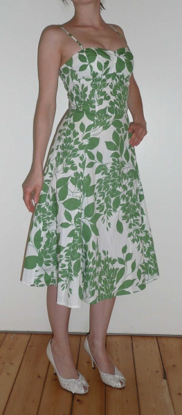 Zara Sommer Kleid mit floralem Aufdruck 32 = XXS - XS