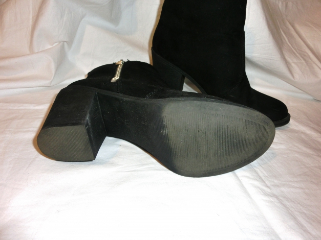 hohe schwarze Schuhe