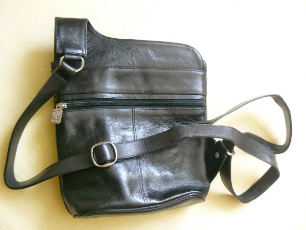 Ein Tausendsassa die SASA-Tasche: schwarz - vielseitig - neuwertig - Lieblingsstück