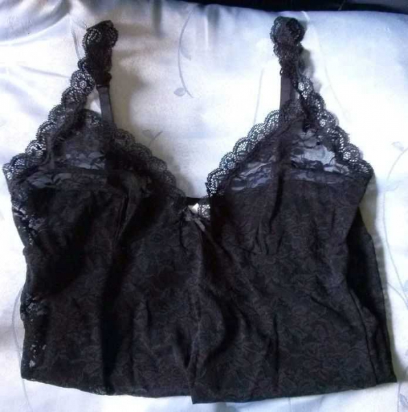 süßes Hemdchen Spitze