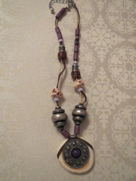 Kette mit Anhänger, 24 cm