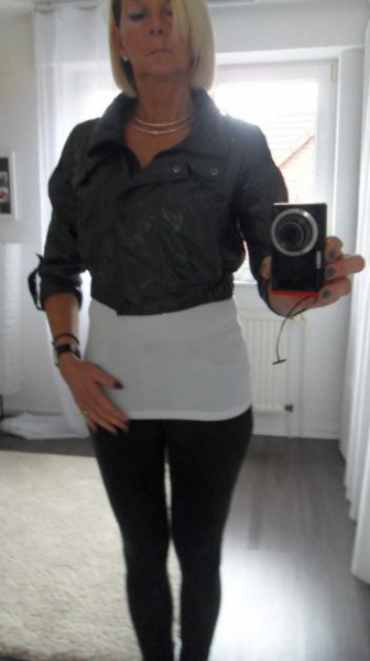 Vero Moda - kurze Jacke - M -