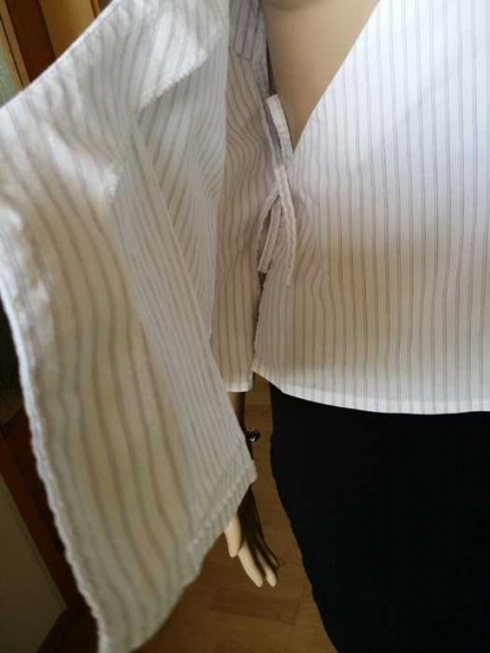 Wünderschöne Wickeln Bluse von Hennes / H&M