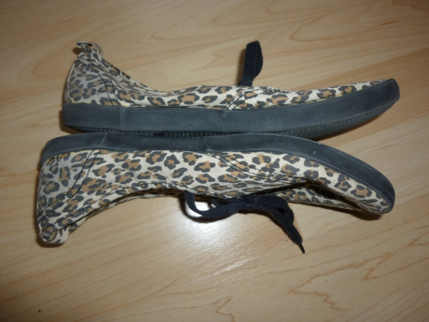 Schuhe Stoffschuhe H&M 38 leo Leopard Rockabilly Punk