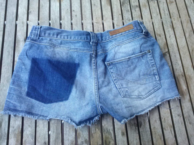 Süße Shorts mit Spitze
