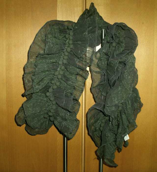 Feiner Schal, glitzert leicht, grün/grau