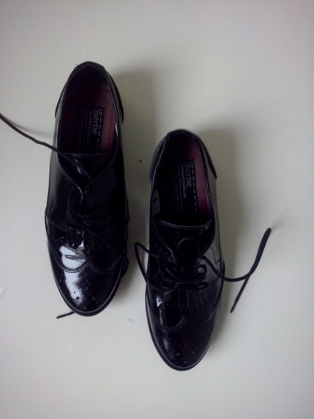 Lackleder-Brogues von Bertie