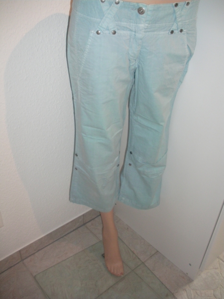 Capri Hose hellblau Top Gr. 36