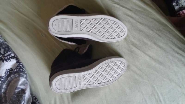 Braune winter sneacker von Esprit