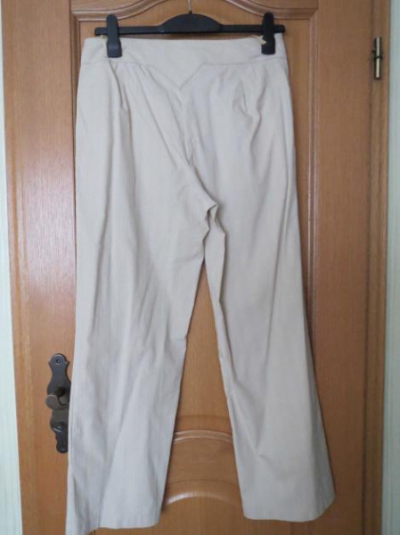 Hose, Gr. 42, beige