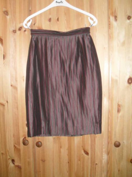 Nadelstreifen-Kostüm