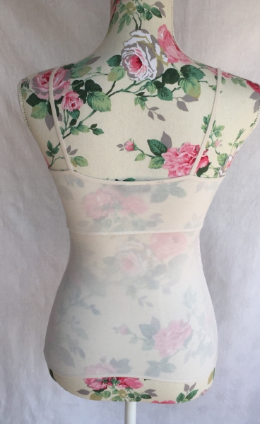 Falke Top mit Spitze