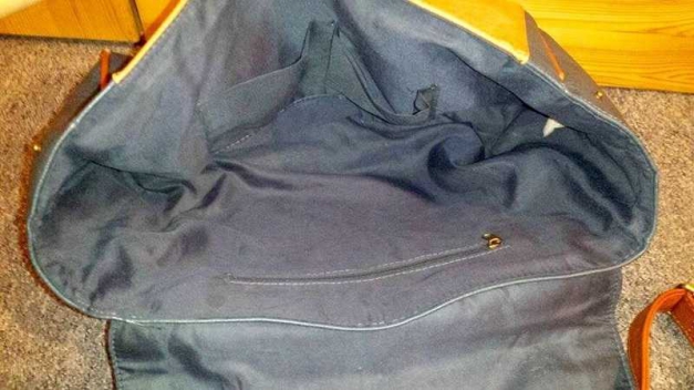 Schöne Umhängtasche aus SIX