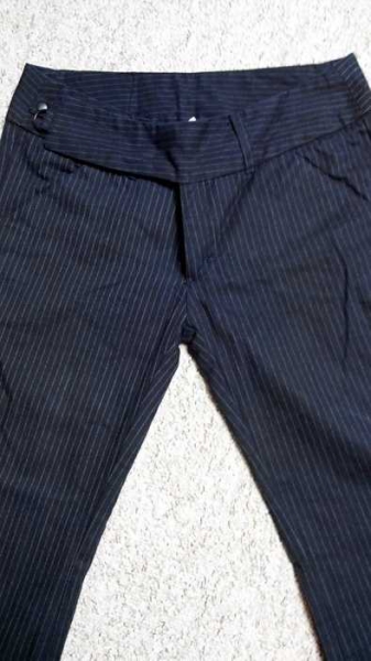 Schöne Nadelstreifen Jeans