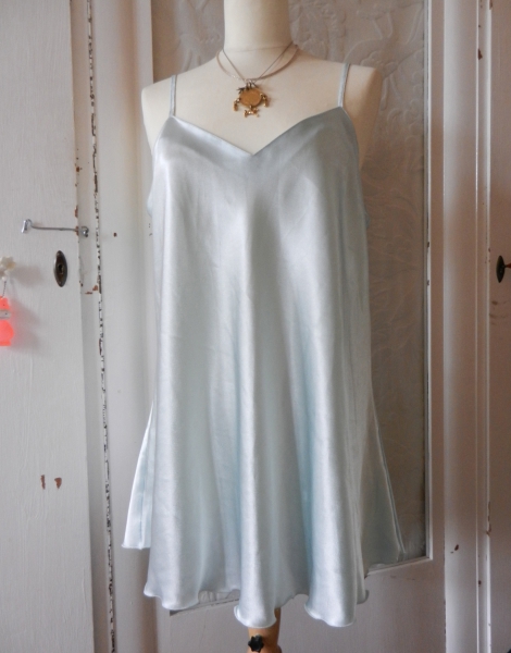 Negliglé Unterkleid Satin Vintage Kleid Burlesque Boho Nachthemd blau BERLIN