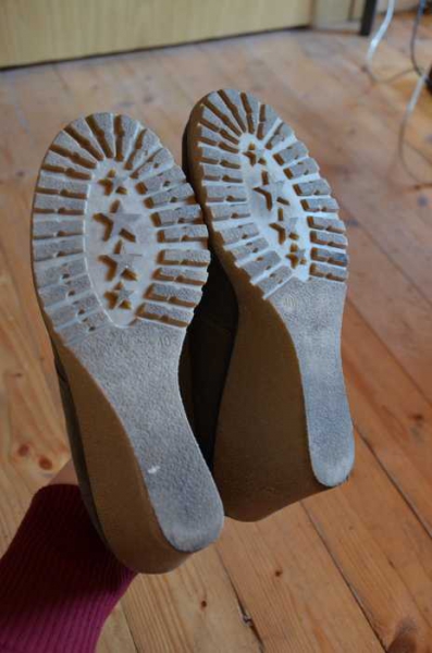 Herbstliche hohe Schnürschuhe