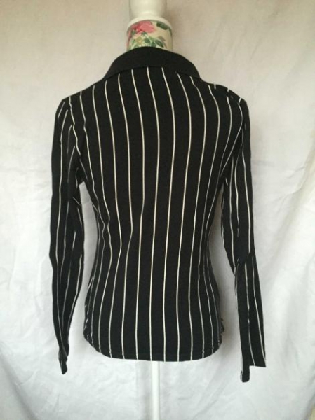 Gestreifter Pullover