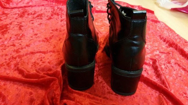 echte Leder Damen Stiefeletten, schwarz Größe 40 der Marke West Brook