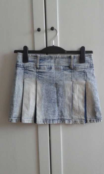 verwaschener blau weißer Jeans-Minirock mit Falten von Fishbone Gr. 36